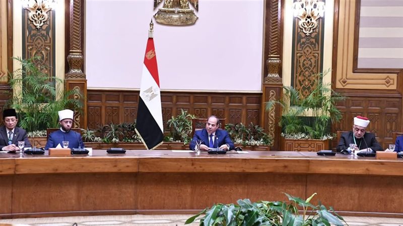 الرئيس خلال لقاء الوفود