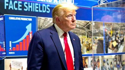 ترامب يشارك في إحاطة صحفية بالبيت الأبيض بمناسبة مرور عام على تنصيبه