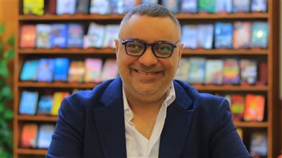 الكاتب عبد الرحيم كمال يطلق ثلاثة كتب جديدة.. وينافس على جائزة الشيخ زايد