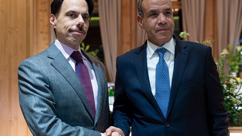 جانب من اللقاءات