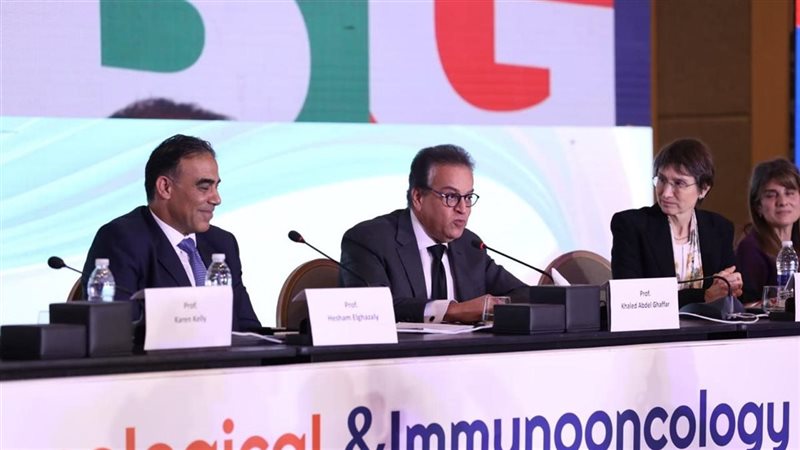 وزير الصحة في المؤتمر