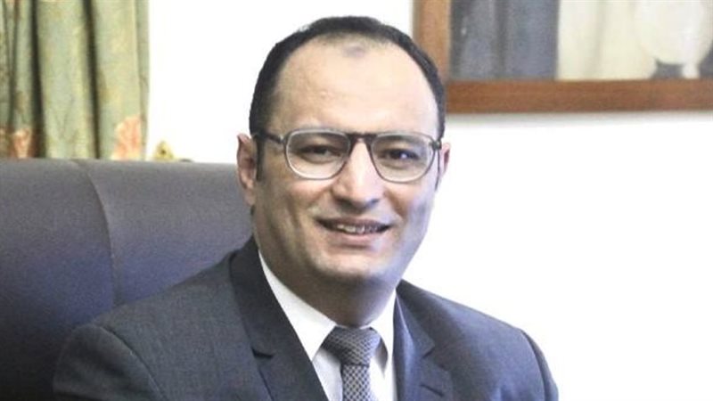 الكاتب الصحفي أحمد