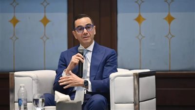 وزير الاستثمار بدافوس: مصر سوق جاذب للاستثمارات طويلة الأجل