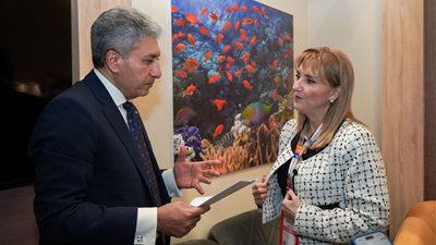 وزير السياحة والآثار يلتقي بالرئيس التنفيذي للمجلس العالمي للسفر والسياحة