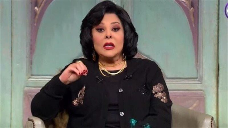 إسعاد يونس تعلن عدم