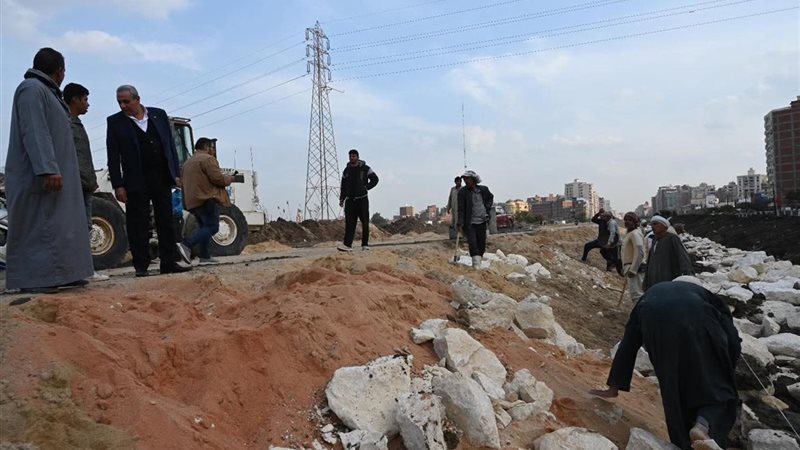 محافظ الغربية خلال