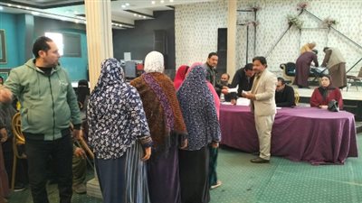 توزيع 2.2 مليون جنيه على 300 أسرة من الأرامل وذوي الهمم ببني سويف