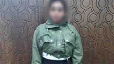 ضبط صانعة محتوى لنشرها مقاطع فيديو تتضمن قيامها بالرقص بملابس خادشة للحياء