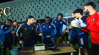 النصر يوثق لحظات خاصة مع ساديو ماني بعد التتويج الإفريقي