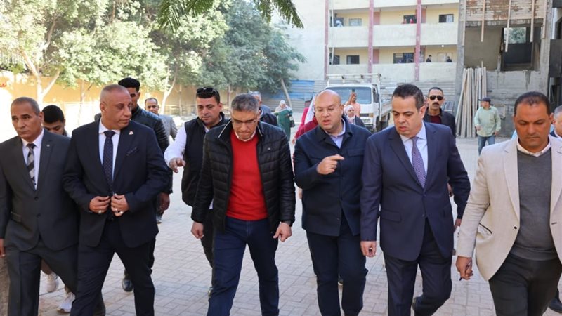 محافظ الجيزة خلال