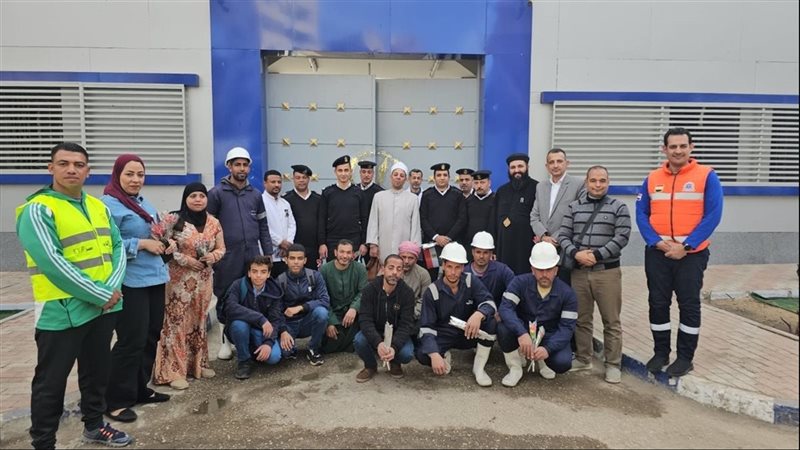 جانب من التهنئة 