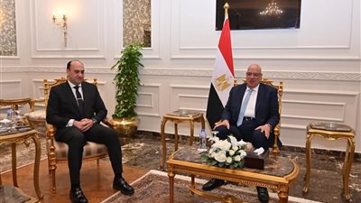 رئيس الرقابة الإدارية يتقدم بالتهنئة إلى رئيس مجلس النواب بتوليه مهام منصبه