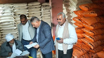 وكيل زراعة المنوفية يشدد على الالتزام بضوابط صرف الأسمدة طبقًا لكارت الفلاح