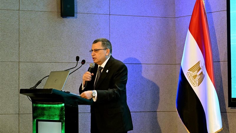 د. أحمد عز الدين