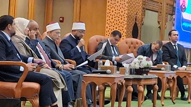 جانب من الندوة 