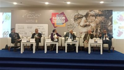 انطلاق ندوة «روز اليوسف.. مائة عام من التنوير» بمعرض القاهرة للكتاب