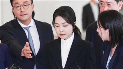 الحكم على السيدة الأولى السابقة لكوريا الجنوبية بالسجن 20 شهرا بتهمة الفساد