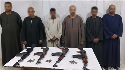 كشف ملابسات تداول فيديو يظهر خلاله عدد من الأشخاص بحوزتهم أسلحة نارية بسوهاج