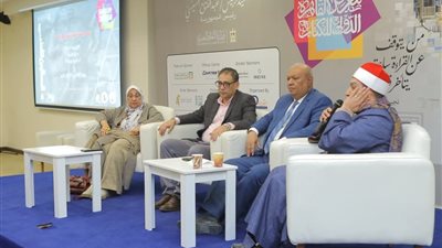 تلاوة لا تشبه سواها.. معرض الكتاب يحتفي بتراث الشيخ محمد رفعت