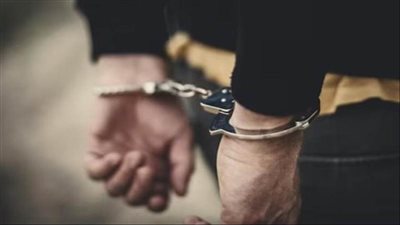 ضبط أحد الأشخاص لقيامه ببيع أجهزة 