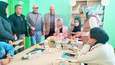 رسم على الزجاج ومهارات كشفية وعروض رياضية بكفرالشيخ