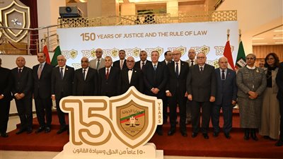 تكريم رموز العمل القضائي وأمين عام مجلس الشيوخ