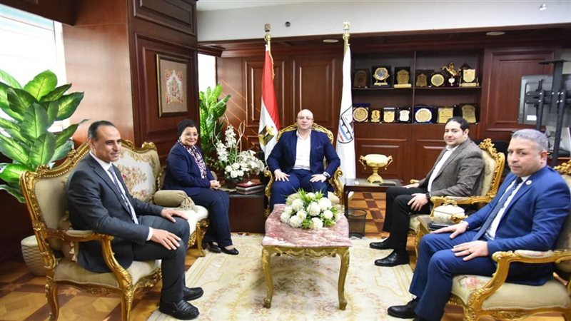 اجتماع نائبة وزير