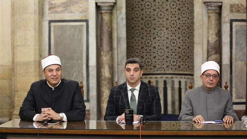 جانب من الندوة