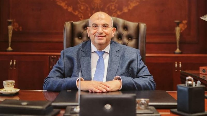 النائب أشرف عبد الغني