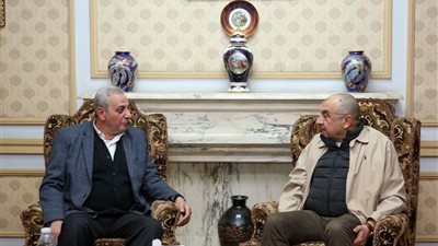 بالصور.. محافظ الغربية يناقش مع وزير قطاع الأعمال موقف المشروعات الحالية