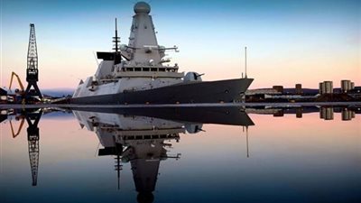 بريطانيا تطور مدمرات 