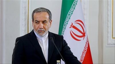 وزير الخارجية الإيراني: وجود قوى أجنبية في منطقتنا تسبب في تصعيد التوتر