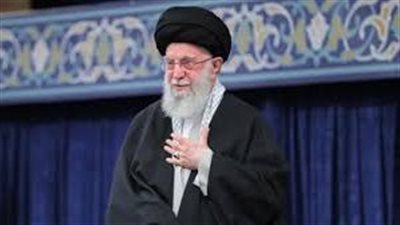 خامنئي يحذر من نشوب حرب إقليمية في حال أي عدوان أمريكي