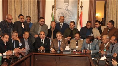 بالصور.. استقبال حاشد لـ