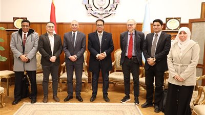 رئيس المركز القومي للبحوث يستقبل وفدا بريطانيا لمتابعة مشروع تحلية المياه