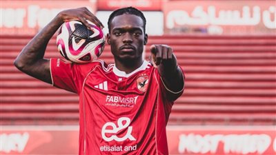 تعرف على فرص مشاركة مهاجم الأهلي الجديد ضد البنك الأهلي.. غدًا 