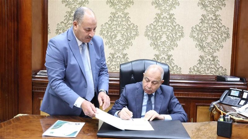 محافظ المنيا يعتمد