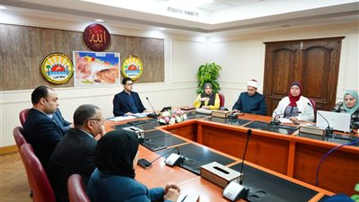 نائب محافظ مطروح يناقش آليات تنفيذ مبادرة 