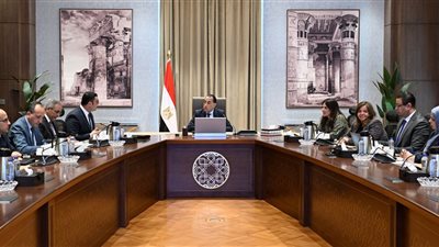 رئيس الوزراء يبحث مشاركة القطاع الخاص في تنفيذ وحدات الإسكان الاجتماعي