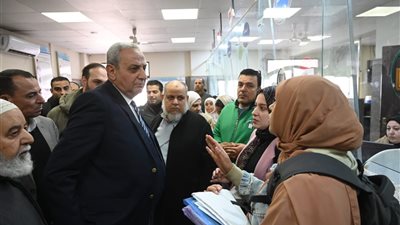 بالصور..محافظ الغربية يشدد على إنهاء ملفات التصالح وتكويد 