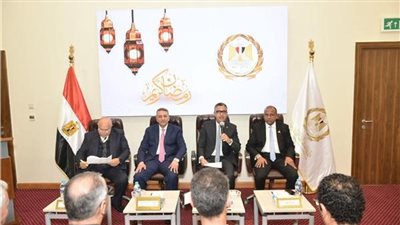 وزير التموين يجتمع بالغرف التجارية والصناعات الغذائية والسلاسل التجارية