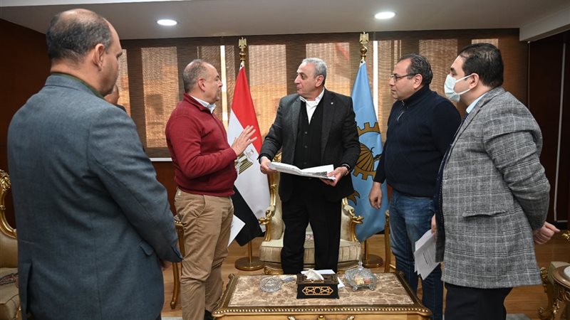 محافظ الغربية خلال