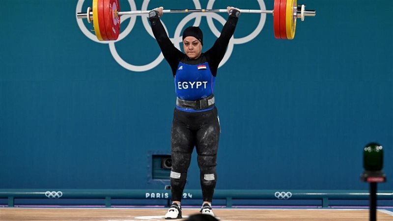 سارة سمير بطلة رفع