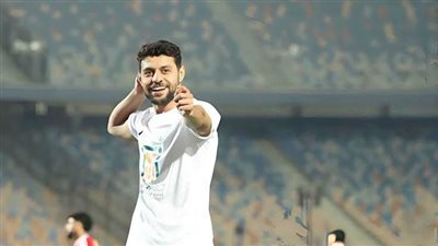 النسر والقوس في ملاعب مصر.. عندما يتحول الهدف إلى رسالة جماهيرية