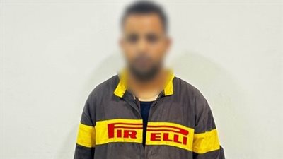 ضبط قائد دراجة نارية عرض بيع مخدرات على أحد السائحين خلال توصيله للفندق 