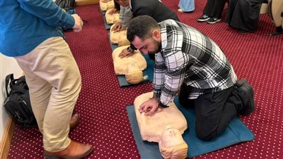 الصحة تُكمل المرحلة تدريب العاملين على أجهزة إزالة الرجفان القلبي الآلي