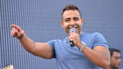 محمد عدوية يغني تتر مسلسل علي كلاي بطولة أحمد العوضي