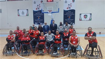 وزير الشباب والرياضة يهنئ منتخب كرة السلة على الكراسي بفضية البطولة العربية