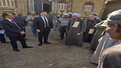 النيابة الإدارية تُجري معاينة لموقع انهيار عقار بدشنا في قنا