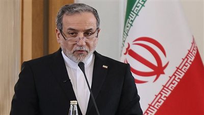 وزير الخارجية الإيراني ينتقد موقف المستشار الألماني تجاه بلاده